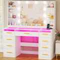 Une touche de caractere, commode avec tiroirs, avec etageres dans un ton blanc et naturel