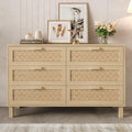 Pour un interieur harmonieux, buffet avec tiroirs, avec details en rotin en finition naturel et bois naturel