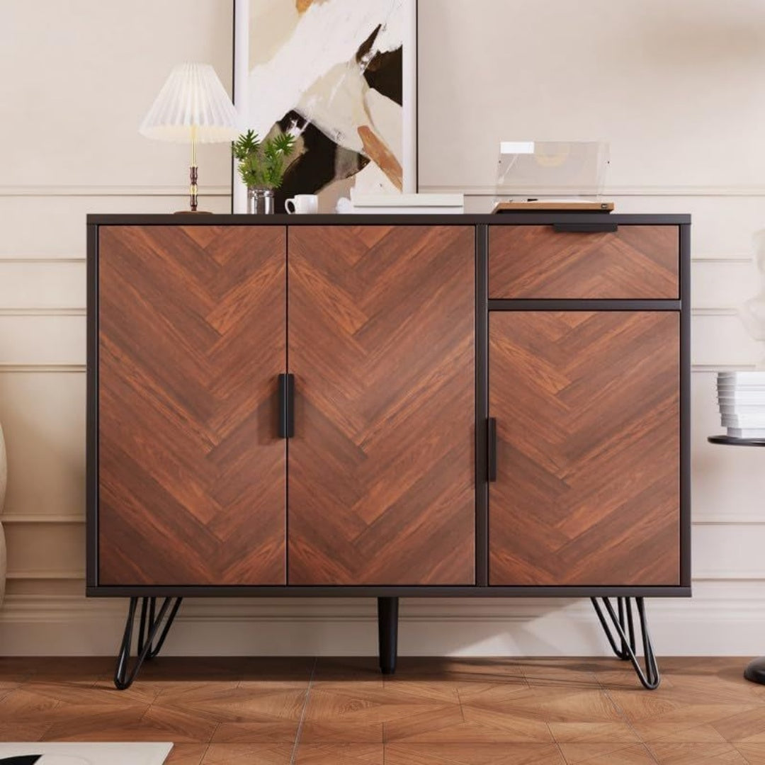 Un espace mieux organise grace a ce commode avec tiroirs, avec portes, finition noir et bois naturel