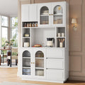 Un espace mieux organise grace a ce buffet avec tiroirs, avec portes, finition blanc et vert